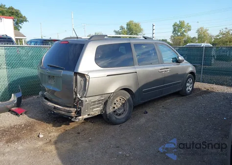 2010 Kia Sedona Lx z USA, uszkodzony, nr VIN KNDMG4C38A6330588